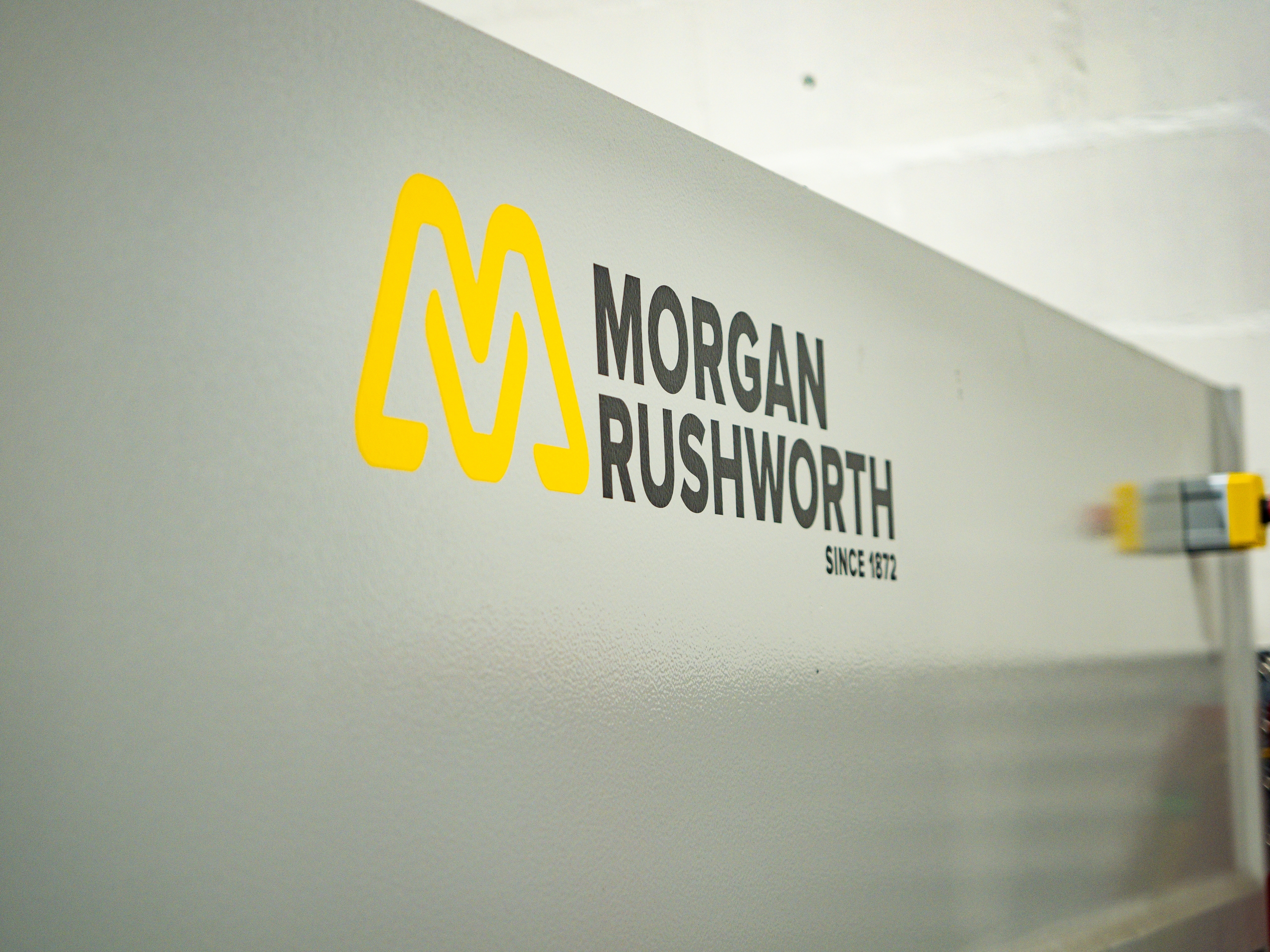 Morgan Rushworth HSGS 3100/6 hydraulic sheet metal guillotine